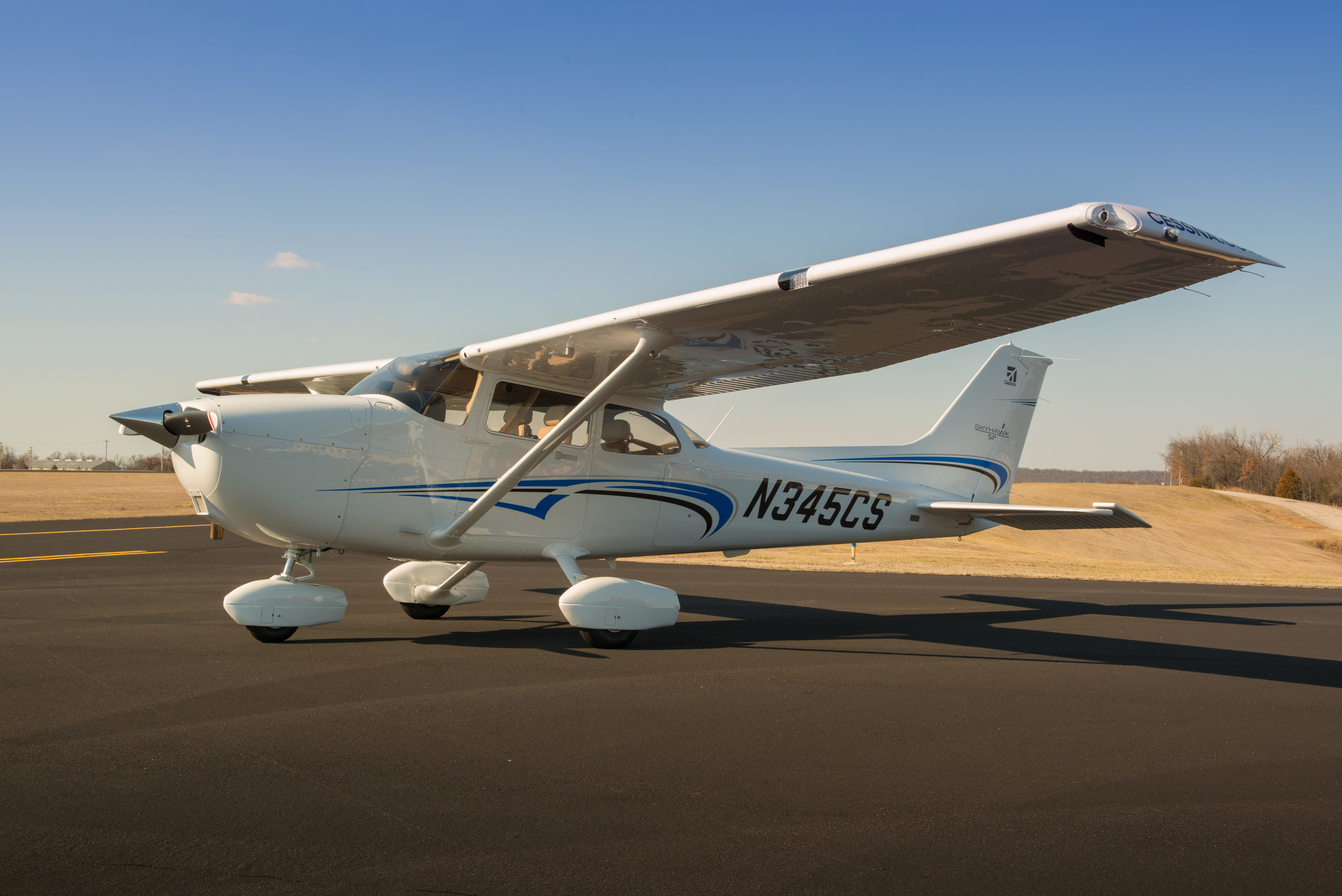 2015-cessna-172s-skyhawk-sp-fuel-type-buy-aircrafts